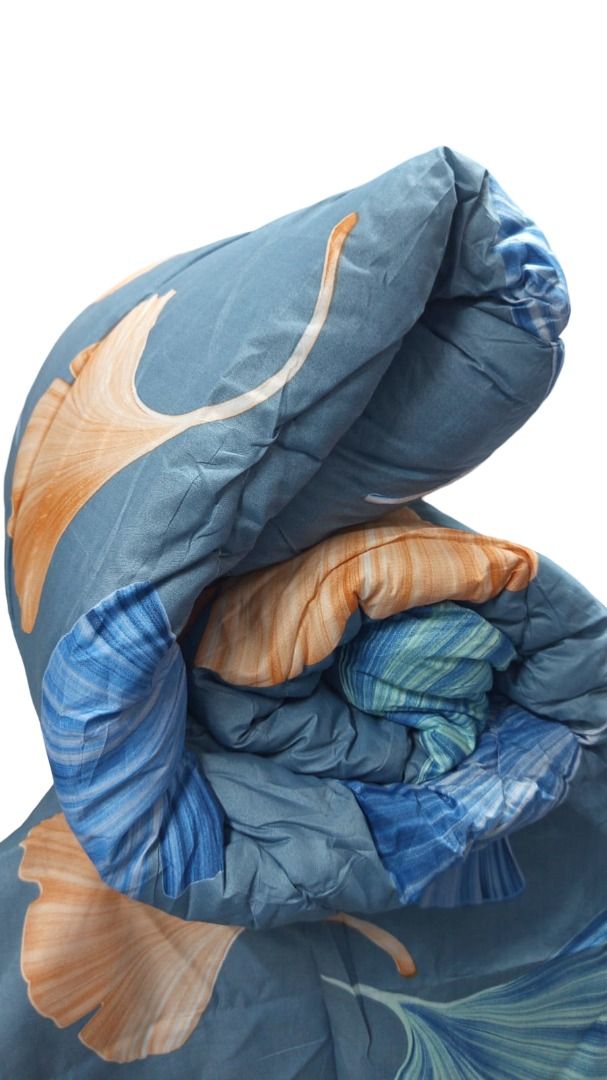 4pcs of  Cotton Duvet Set come as 1pc Duvet, 1pc Bedsheet and 2pcs Pillow Cases Size either  4*6 or 6*6