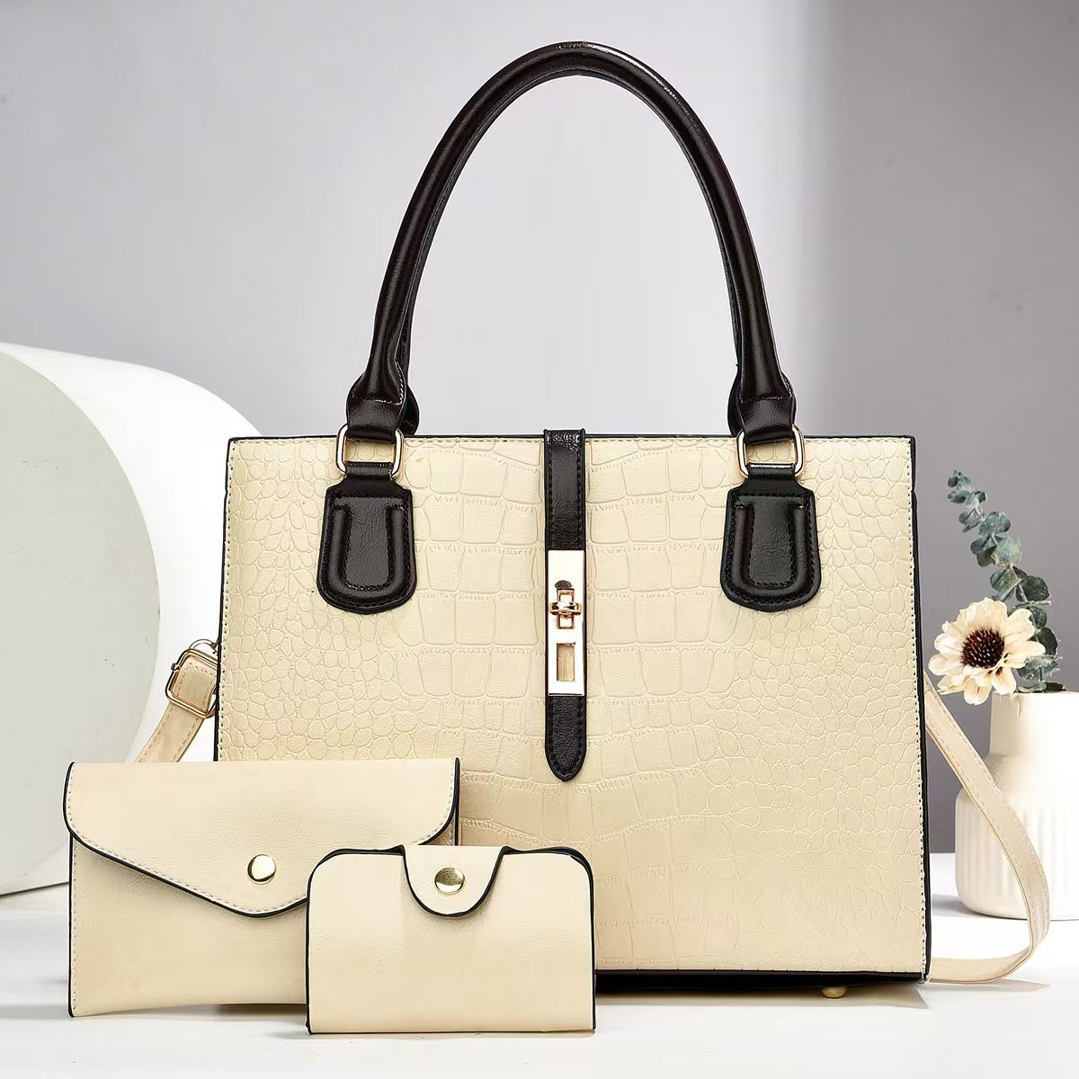 Elegant 3 in 1 ladies hand bag