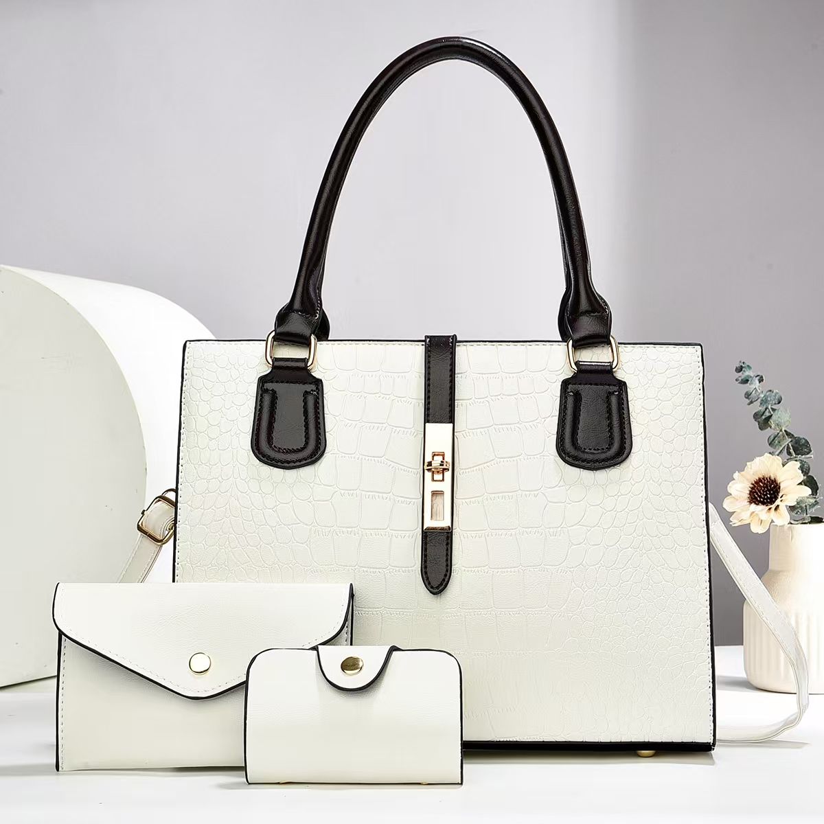 Elegant 3 in 1 ladies hand bag