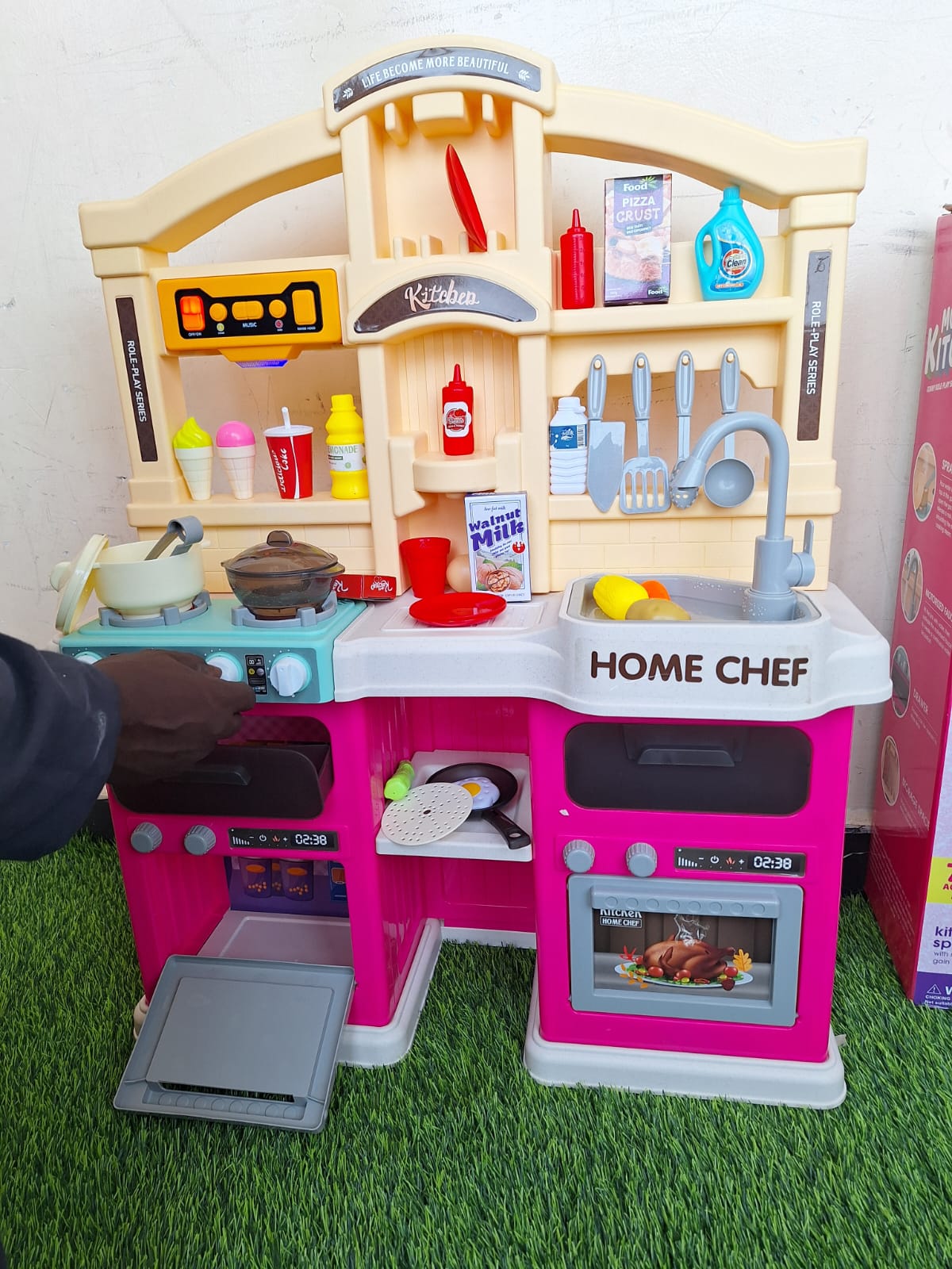 [ CLASSY NEW ARRIVALS 🤩🤩✨ !!! ] Brand New Classy Stylish and Luxurious Kid's Very High Quality 83cm kitchen set . Designed With Durability and Functionality With The Best Experience
