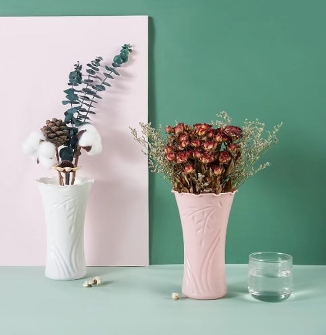 [ EXPERIENCE LUXURY FOR LESS 🤩🤩✨ !!! ] 2 IN 1 Brand New Very High Quality Stylish and Luxurious Home Flower vase Exclusive and Enticing. Desiring To Serve The Best Experience ✔👌