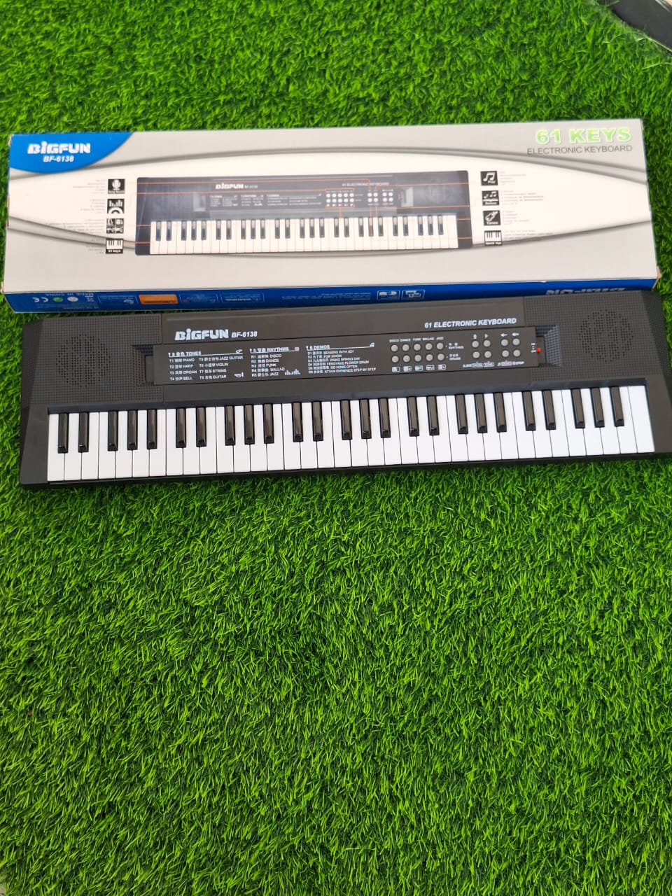 [KILIMALL SPECIAL OFFER JUST FOR YOU 🤩🤩✨ !!! ] 1 Pc Classy Brand New Very High Quality Stylish Portable Electric 61 Key Piano Keyboard Set with Microphone.Desiring To Serve The Best Experience✨👌