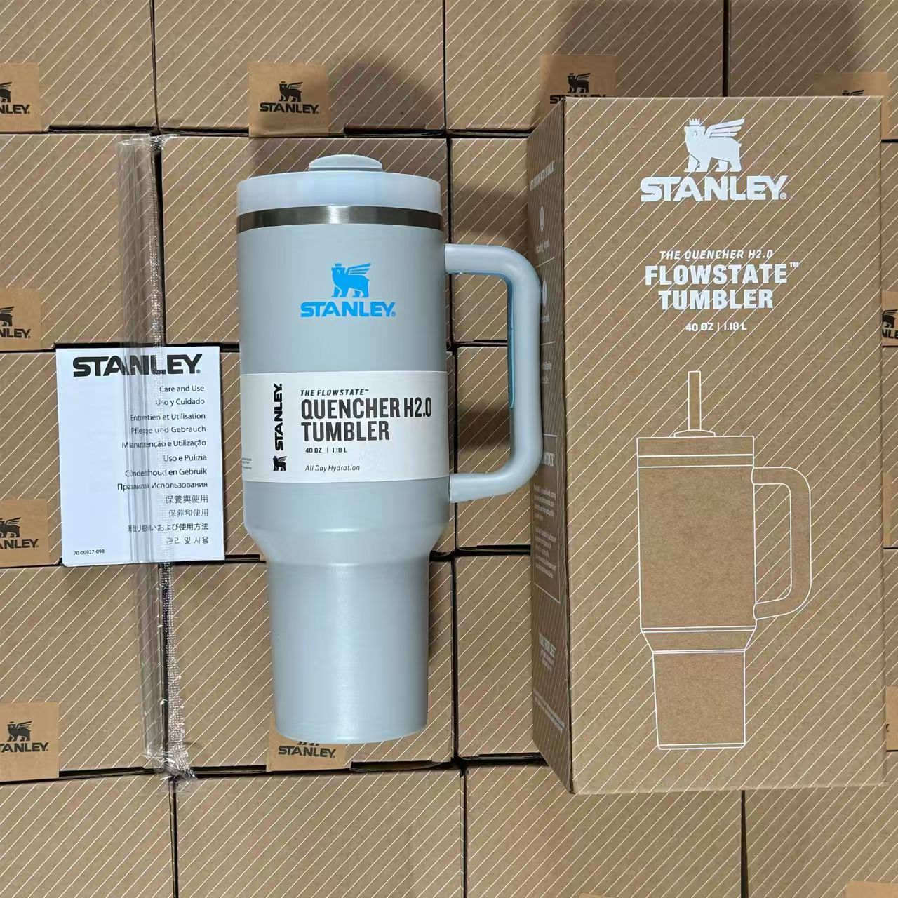 [🔥 KILIMALL SPECIAL OFFERS JUST FOR YOU 🤩🤩✨ !!! ] 1 Pc Classy Brand New Very High Quality Stylish and Luxurious Kitchen Stanley Cup at Affordable Price.Desiring To Serve The Best Experience