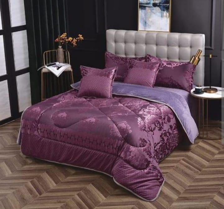 [ CLASSY NEW ARRIVALS🤩🤩✨ !!! ] (EXPERIENCE LUXURY FOR LESS ) 6 Pcs Size 6X7 Brand New High Quality Silk Duvet with 1 bedsheet , 2 pillowcases and 2 comforter cases at an Affordable Price✨👌