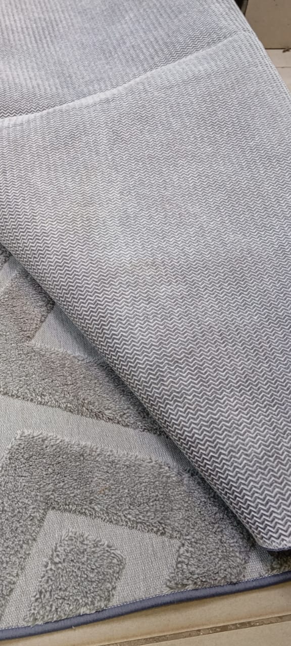 [ 🔥 SPECIAL PRICE OFFER 🔥✨ !!! ] (EXPERIENCE LUXURY FOR LESS ) 1 Pc Size 5X8ft Brand New Very High Quality Modern microfiber pattern carpets With rubber. Desiring To Serve The Best Experience