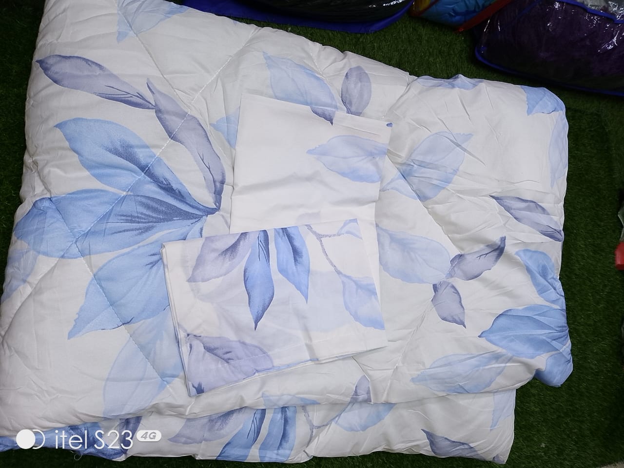 [🔥GRAB IT AT LOW PRICE+ ADDED OFFERS]🤑😝 !!! ] 1 Pc Size 5X6 Classy Brand New Very High Quality Stylish and Luxurious Unbinded duvets at Affordable Price..Desiring To Serve The Best Experience