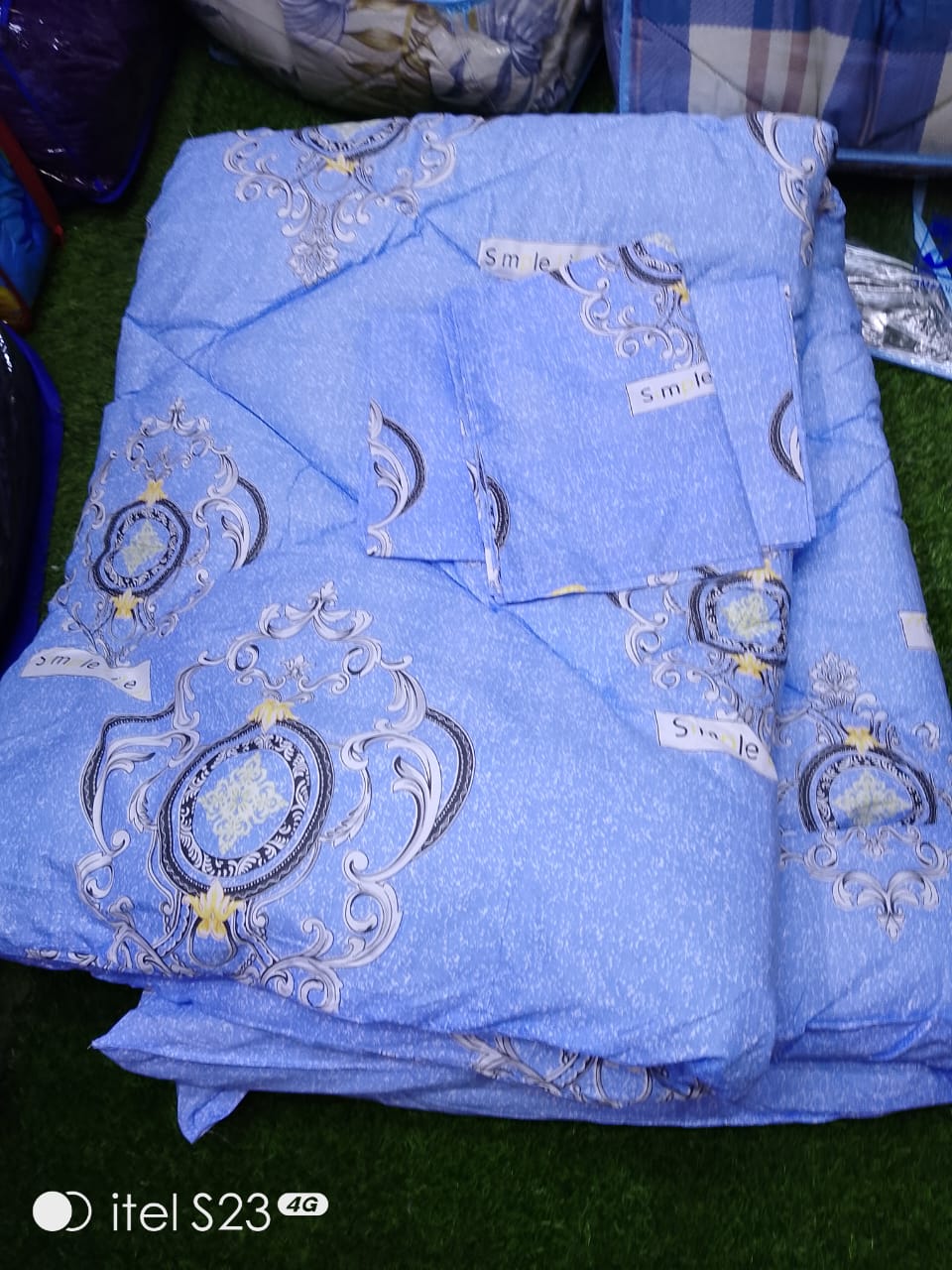 [🔥GRAB IT AT LOW PRICE+ ADDED OFFERS]🤑😝 !!! ] 1 Pc Size 5X6 Classy Brand New Very High Quality Stylish and Luxurious Unbinded duvets at Affordable Price..Desiring To Serve The Best Experience