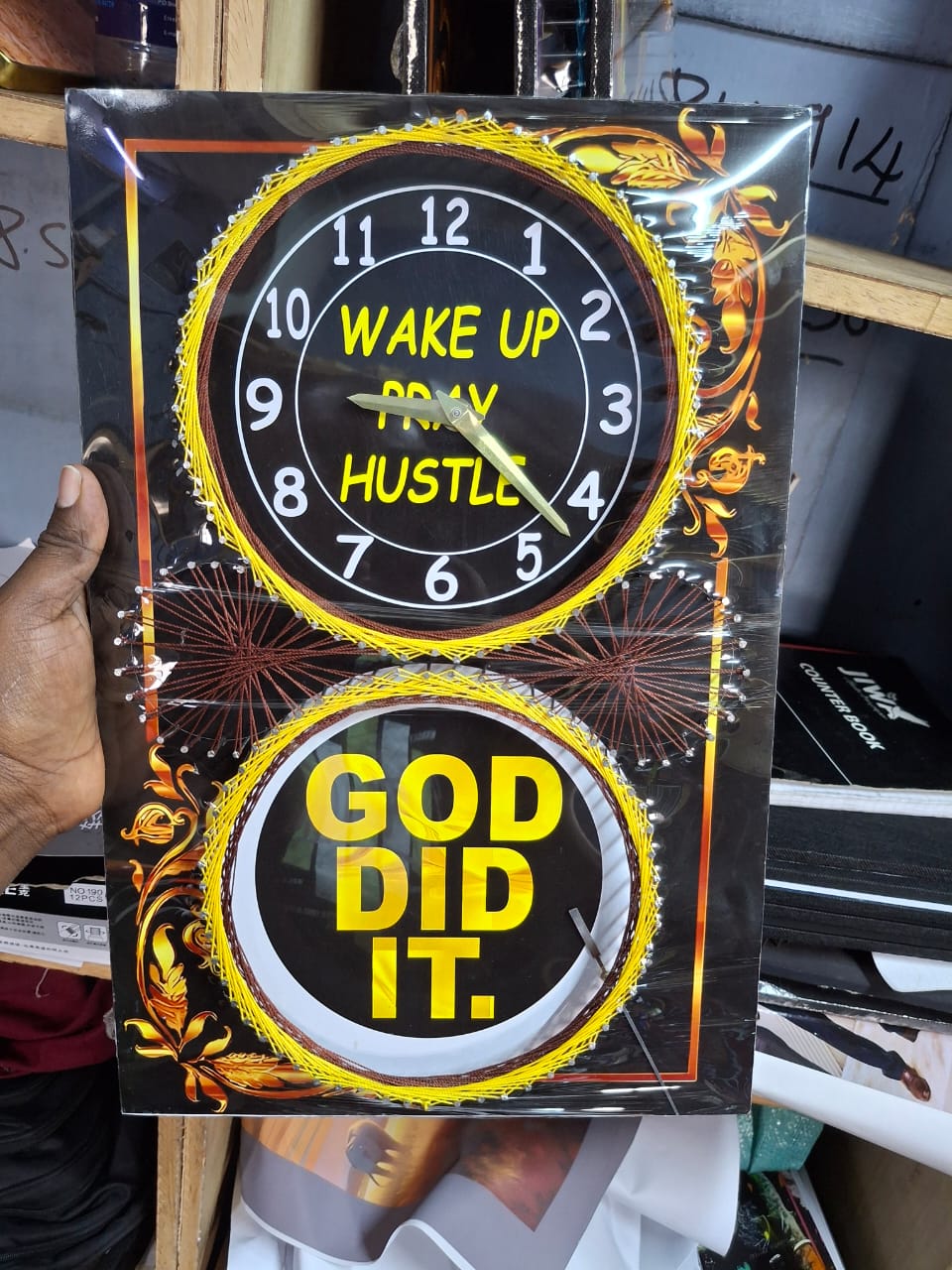 [🔥NEW SPECIAL LIMITED OFFER🔥 🥑🌽ONLY AT KILIMALL !!! ] 2 IN 1 Size 30cm X 45cm Classy Brand new Very High Quality Stylish and Luxurious Wall Clocks .Designed With Durability and Functionality✨👌