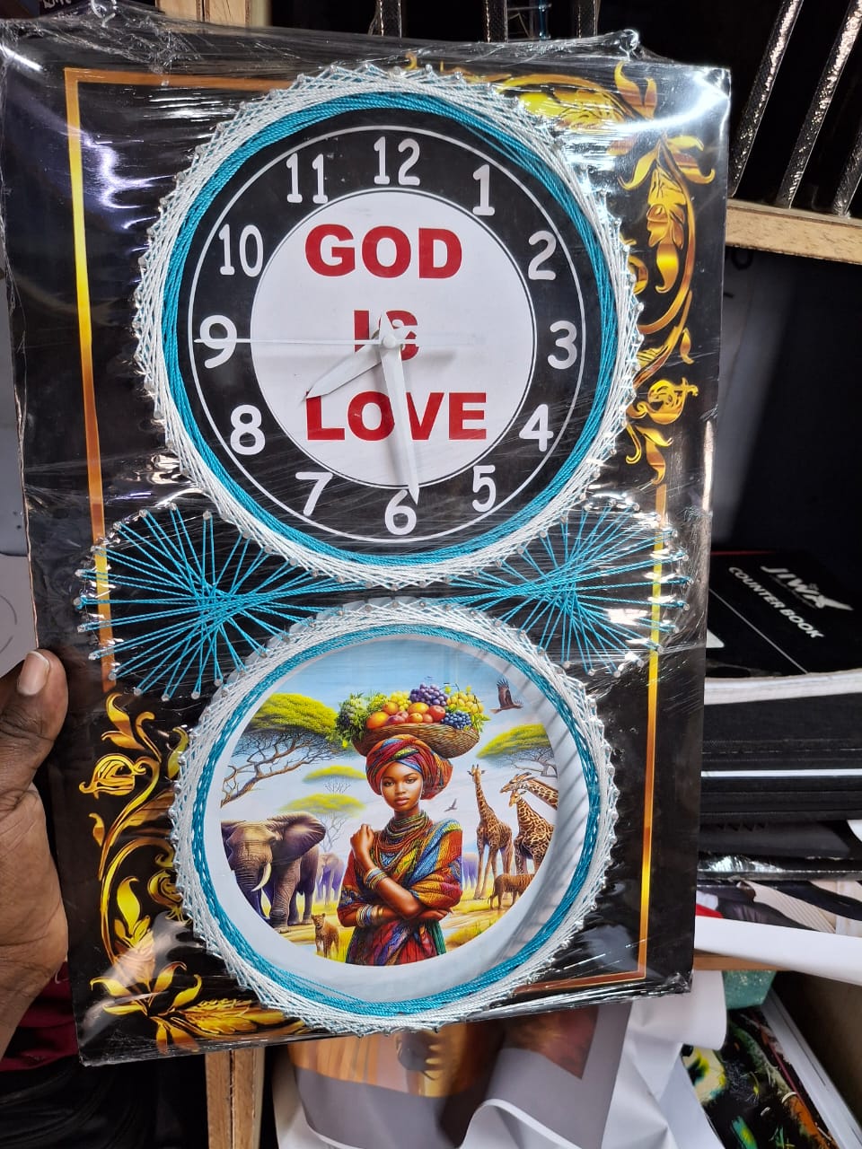[🔥NEW SPECIAL LIMITED OFFER🔥 🥑🌽ONLY AT KILIMALL !!! ] 2 IN 1 Size 30cm X 45cm Classy Brand new Very High Quality Stylish and Luxurious Wall Clocks .Designed With Durability and Functionality✨👌