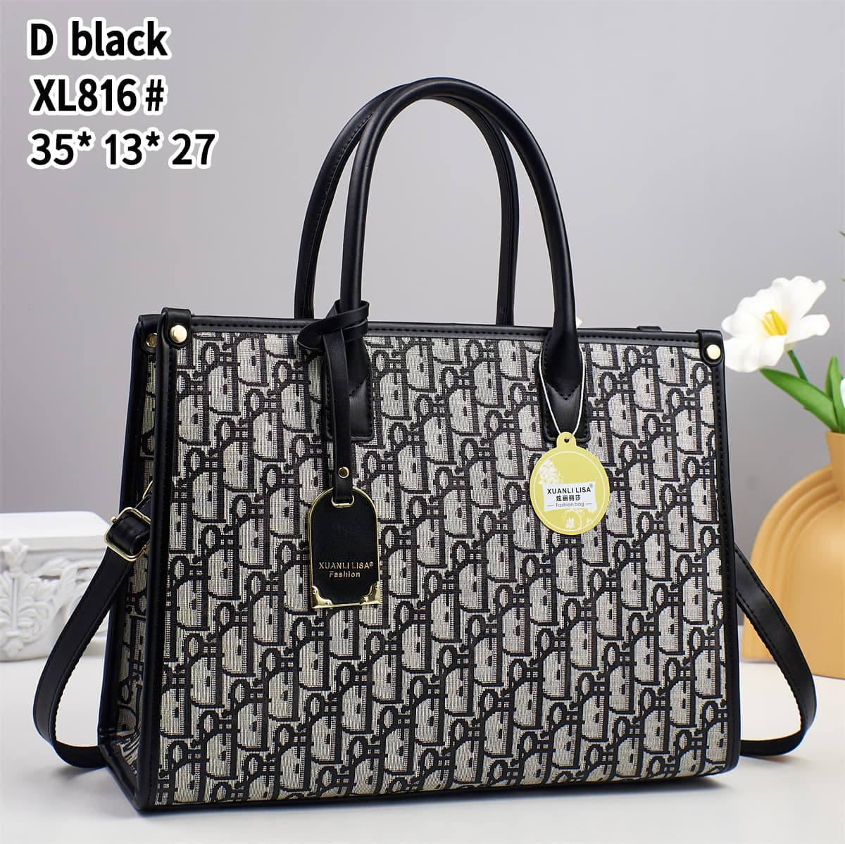 [ TRAVEL IN STYLE 🤩🤩✨ !!! ] 1 pc Classy Very High Quality Stylish and Luxurious Exclusive Ladies Handbag .Perfect For Keeping All Your Neccesities Well Organised and Safe With The Best Experience✔