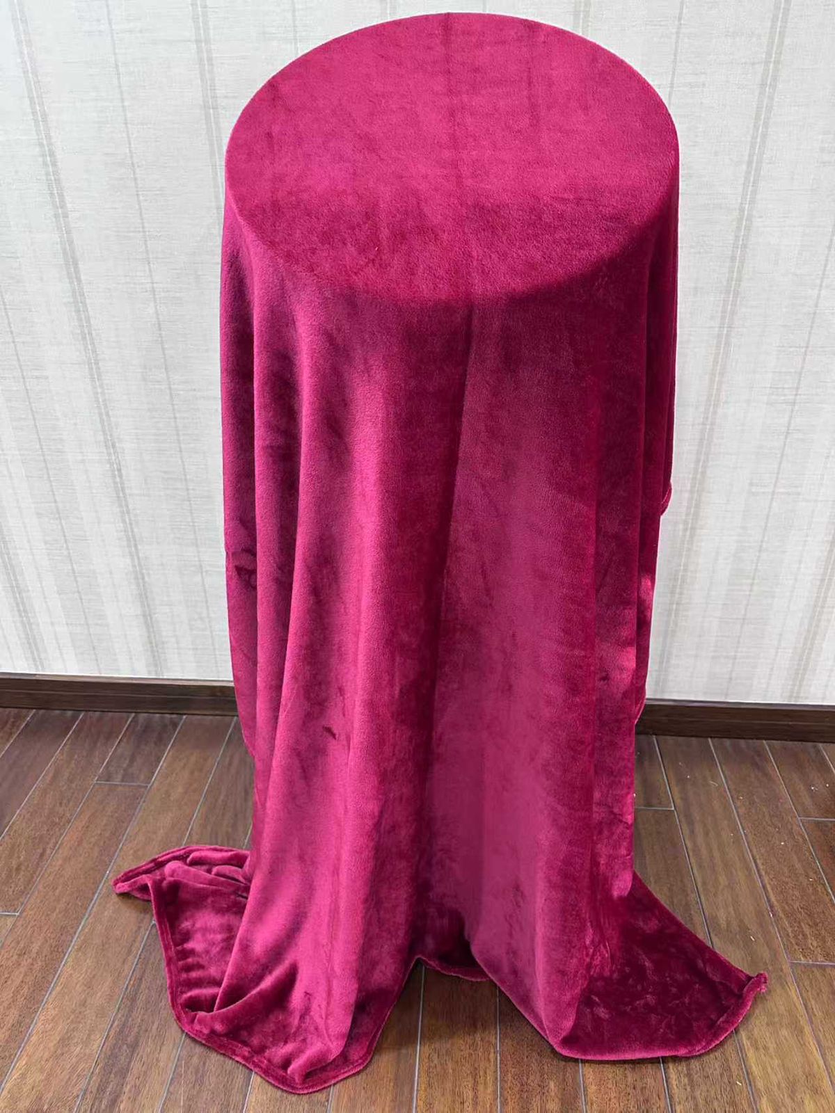 💰 Best Deal 💰 Plain Coral Fleece Throw Blanket Soft Cozy Lightweight Warm Available in Multiple Sizes Perfect for Sofa Bed or Living Room