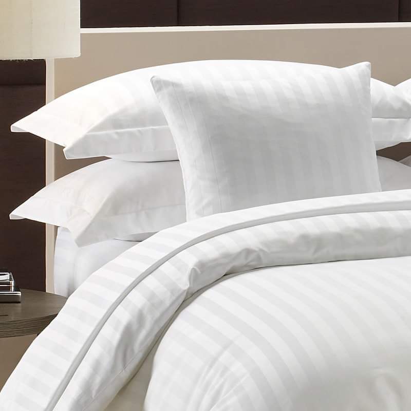 🛍️ Shop Now 🛍️ Plain White Cotton Duvet Cover Set with Elegant Satin Line Includes 1 Bedsheet & 2 Pillowcases Soft Breathable Bedding