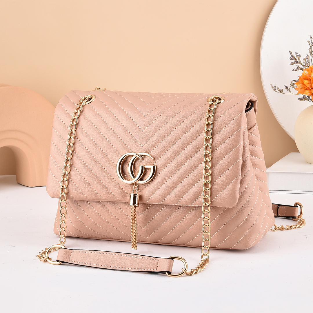 [ GRAB IT AT LOW PRICE🤩🤩✨ !!! ] 1Pc New Arrival High Quality Stylish and Luxurious Comfortable Ladies Handbag ..Designed With Durability and Functionality ✔