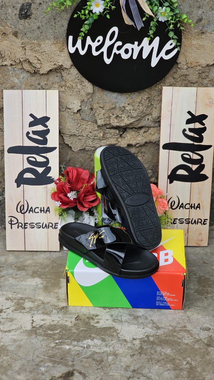 High quality Men's sandals; New fashion summer men's wear-resistant non-slip
