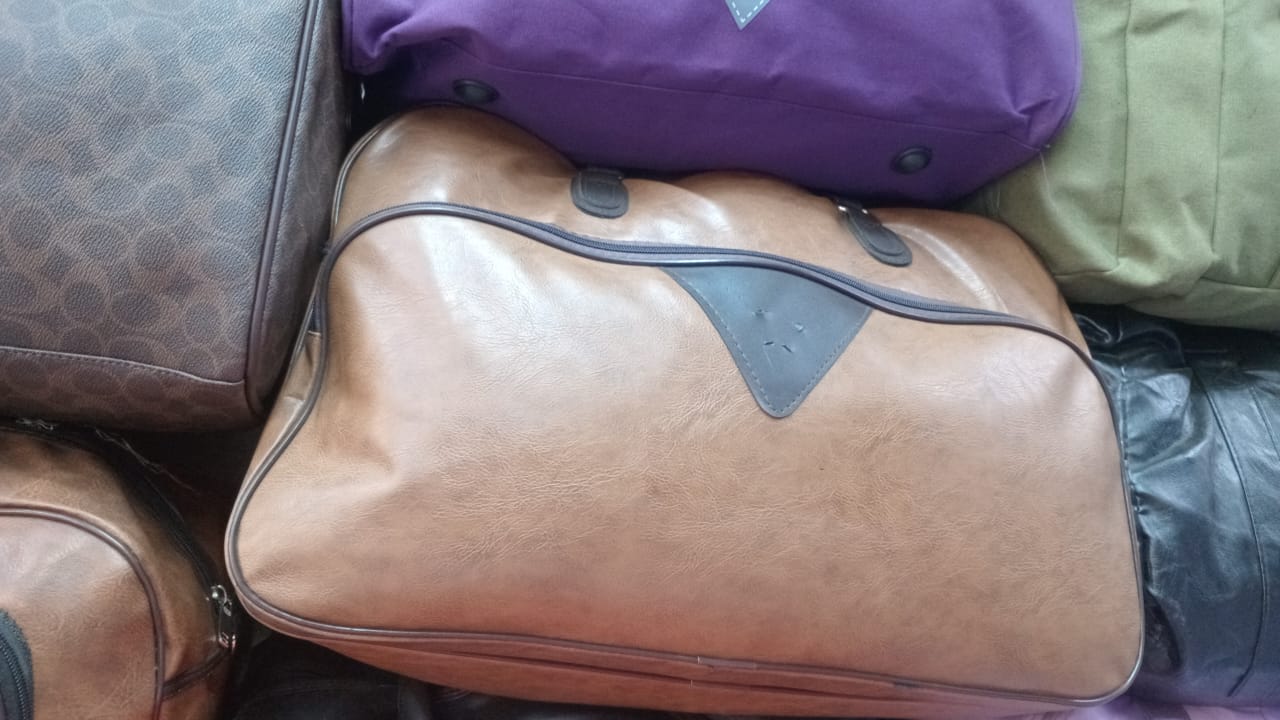 Men's Large Capacity High Quality Travel Bag PU Leather Sports Duffle , Gym Bags  & travelling bag