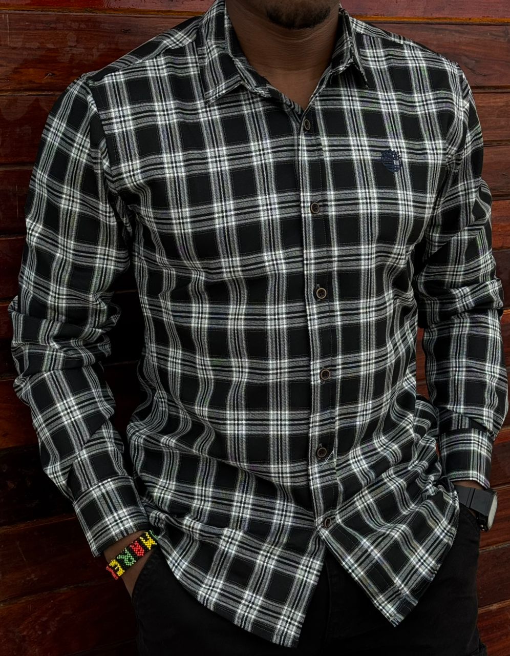 Urbano Fashion Men Black Cotton Slim Fit Casual Checks Shirt