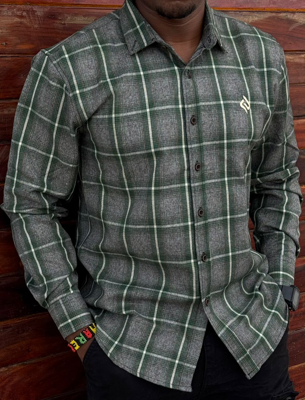 Urbano Fashion Men Black Cotton Slim Fit Casual Checks Shirt