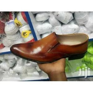 Men Formal Shoes Full leather Leather Brogue Official Shoes Elegant Business Mens Oxford Shoes Brown and black Men Formal Shoes Full leather Leather Brogue Official Shoes Elegant Business