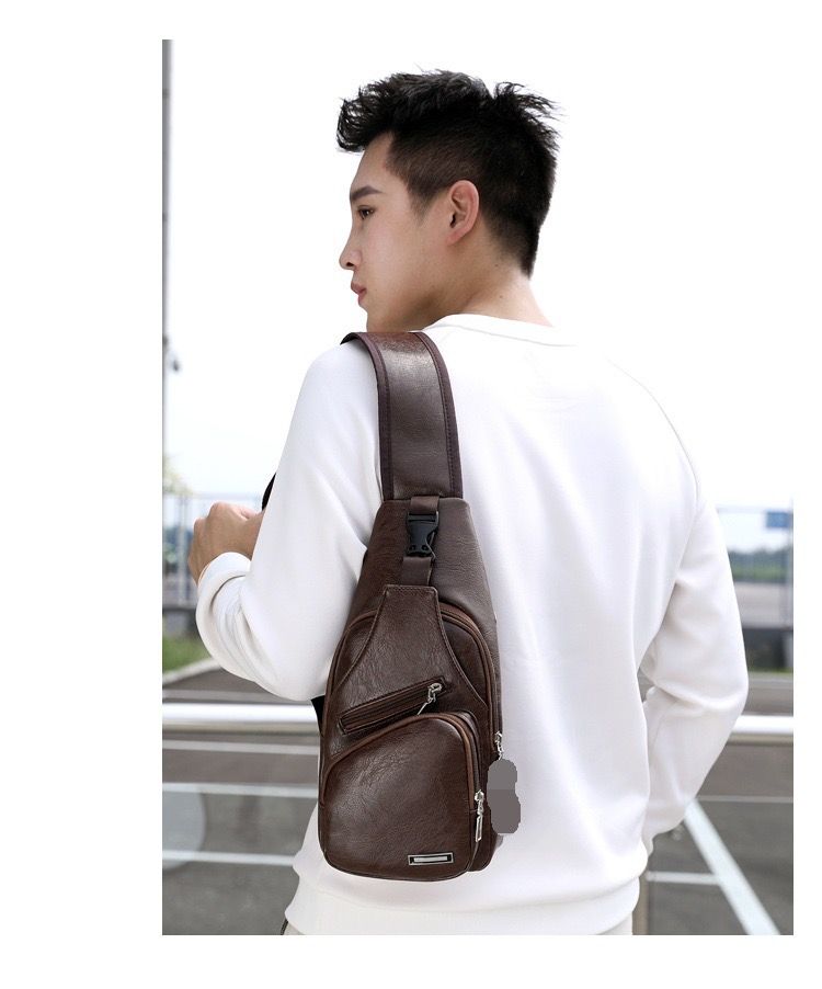 New Stylish and Luxurious PU Leather Sling Bag with Zipper, a Casual and Business Men's Chest Bag Made of Soft PU with Simple Design