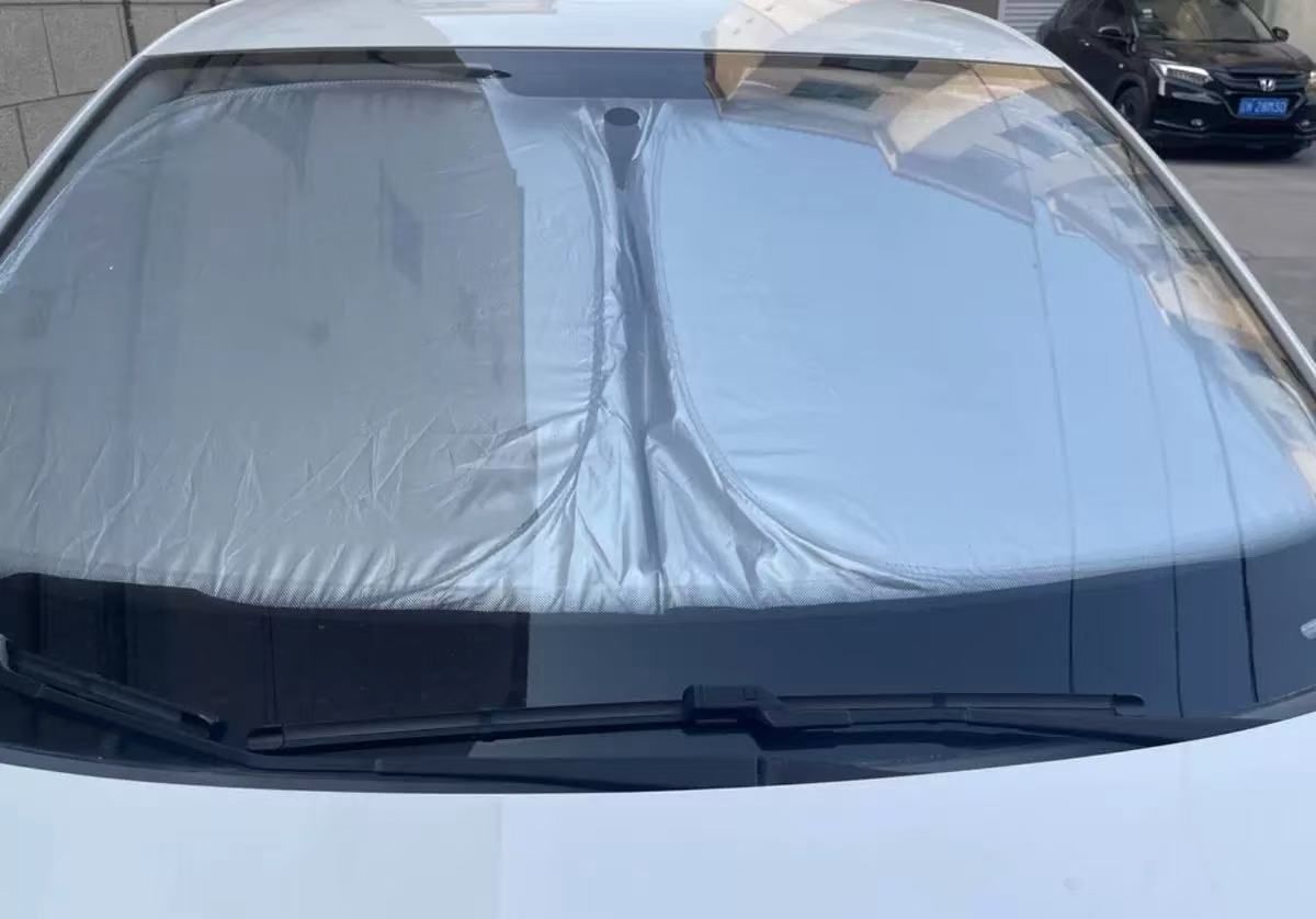 Hot-selling 190T Car Front Windshield Sunshade with Silver Coated Cloth Double-Ring Sunshade