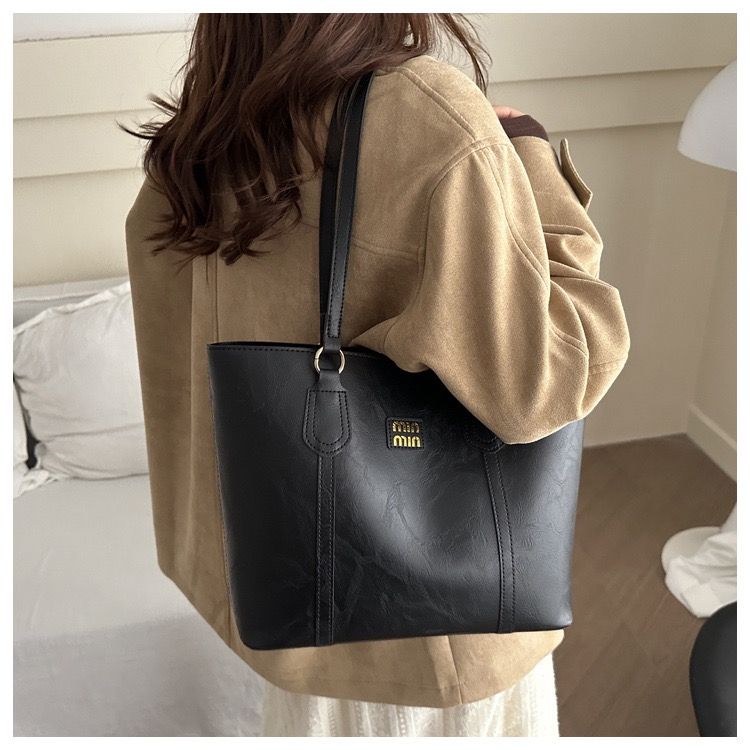 2025 New Trendy PU Leather Solid Color Zip Closure Stylish Large Capacity Women's Autumn Winter Fashion Retro Commute Tote Bag