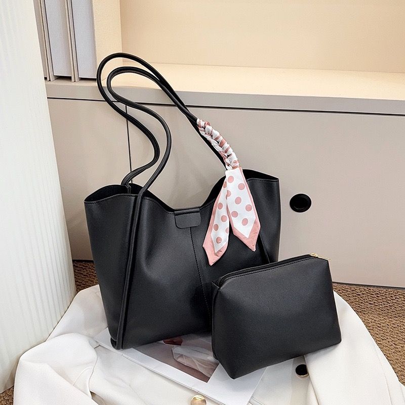 Casual Simple PU Leather Polyester Magnetic Clasp Tote Bag New Bag Large Capacity Fashion Urban Simplicity Handbag