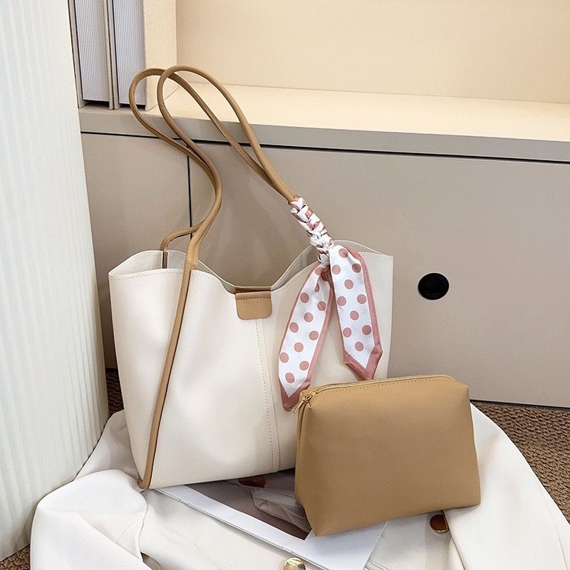 Casual Simple PU Leather Polyester Magnetic Clasp Tote Bag New Bag Large Capacity Fashion Urban Simplicity Handbag