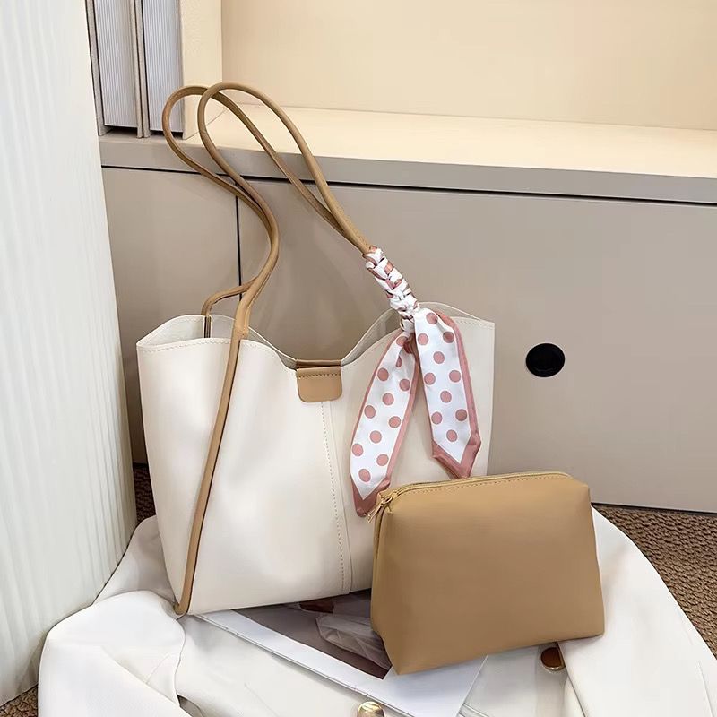 Casual Simple PU Leather Polyester Magnetic Clasp Tote Bag New Bag Large Capacity Fashion Urban Simplicity Handbag