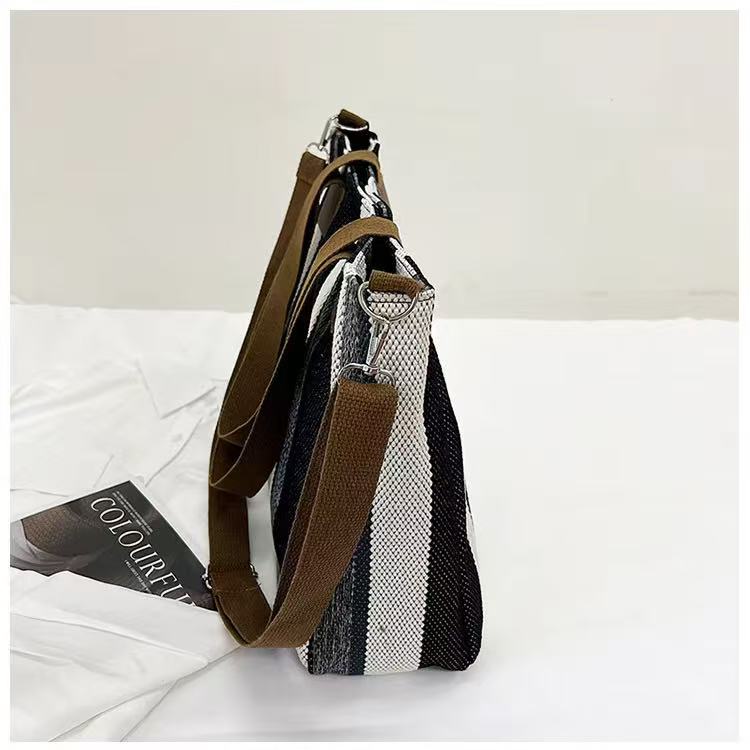 Wholesale Good Quality Durable Women Shopping Tote Bags Design Printed Striped Canvas Two Zipper for Daily Use Girls Shoulder