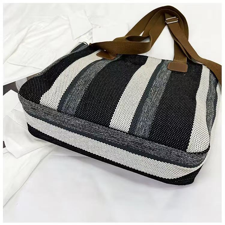 Wholesale Good Quality Durable Women Shopping Tote Bags Design Printed Striped Canvas Two Zipper for Daily Use Girls Shoulder
