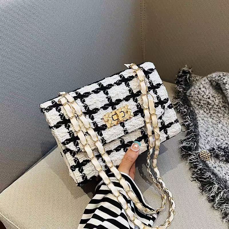2026 Spring Autumn New Small Fragrant Woolen Bag Women's Fashion Chain Bag Texture Shoulder Slung Storage Bag.