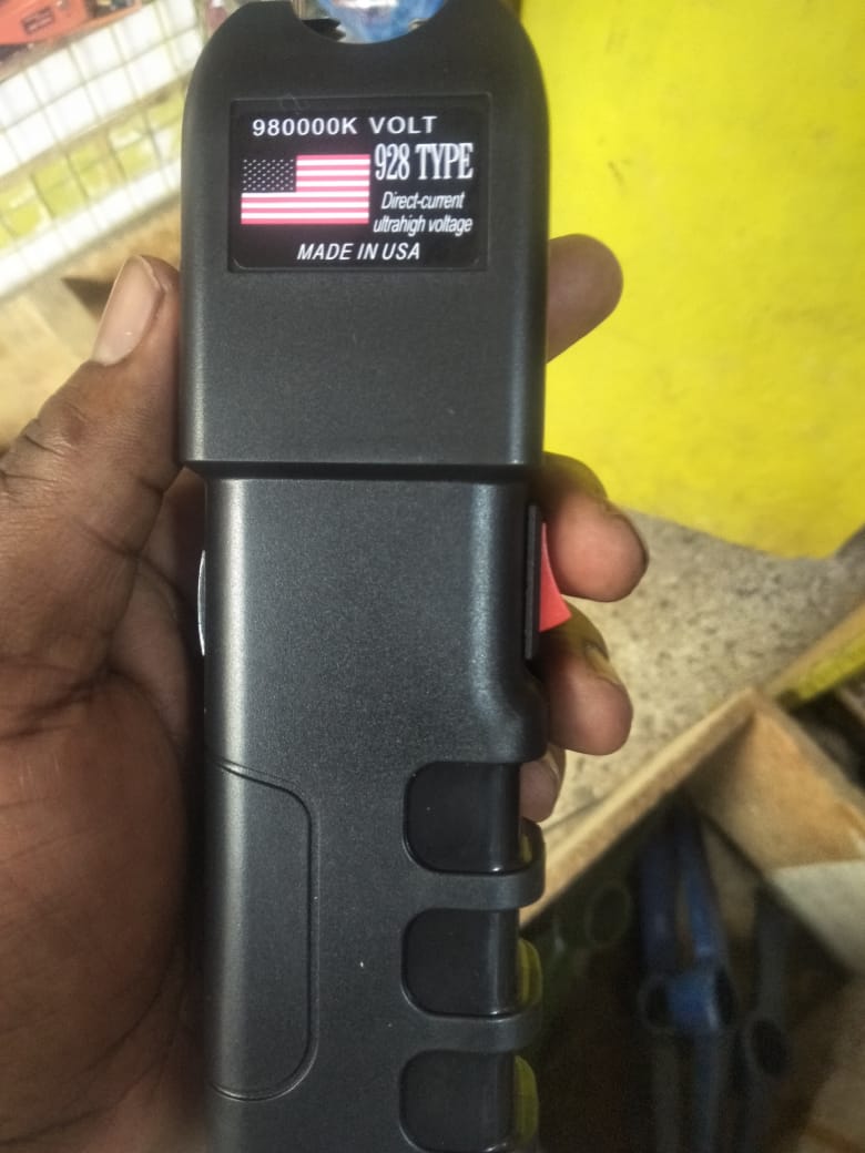 *Electric shock flashlight self defense torch 928type* 

🔆Body material: in aeronautical black aluminum
🔆Output power: 12,000,000 Volts
🔆 (distance about 300 mt)
🔆Power supply: rechargeable Lith