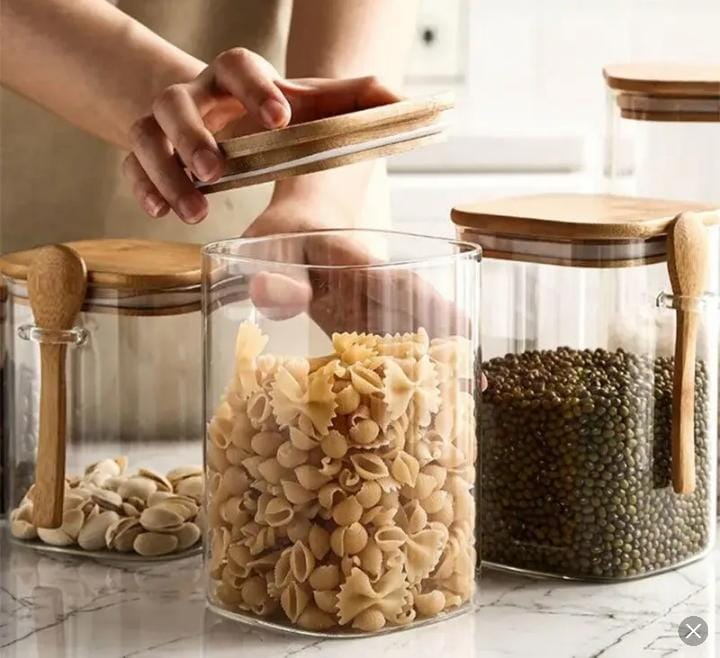 1pc quality Glass storage jar with a spoon