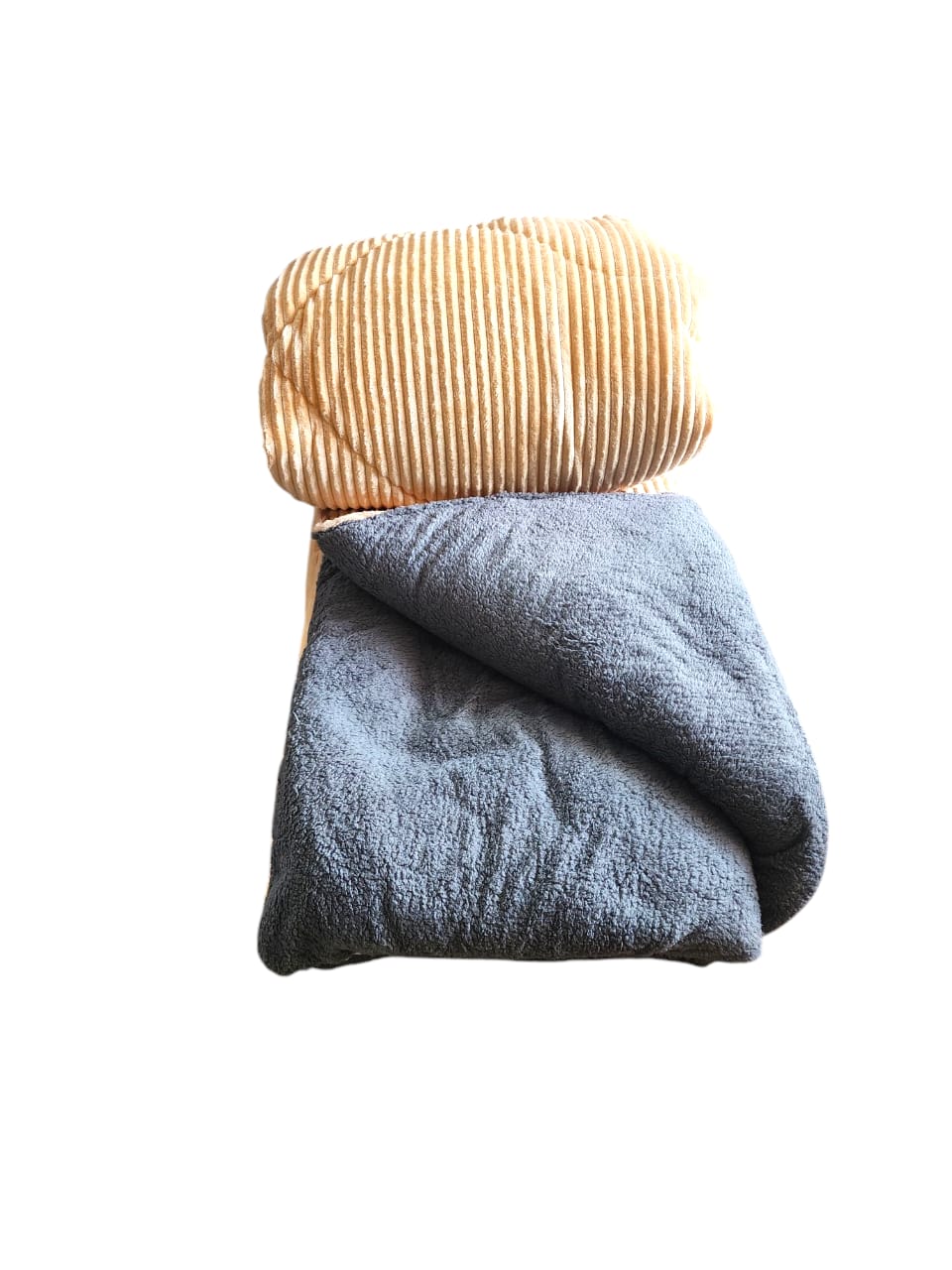 🌈 EVERYDAY SAVINGS OFFER 🌈 -  6 X 6 ]  1Pc Classy Single woolen velvet duvet At Affordable price
