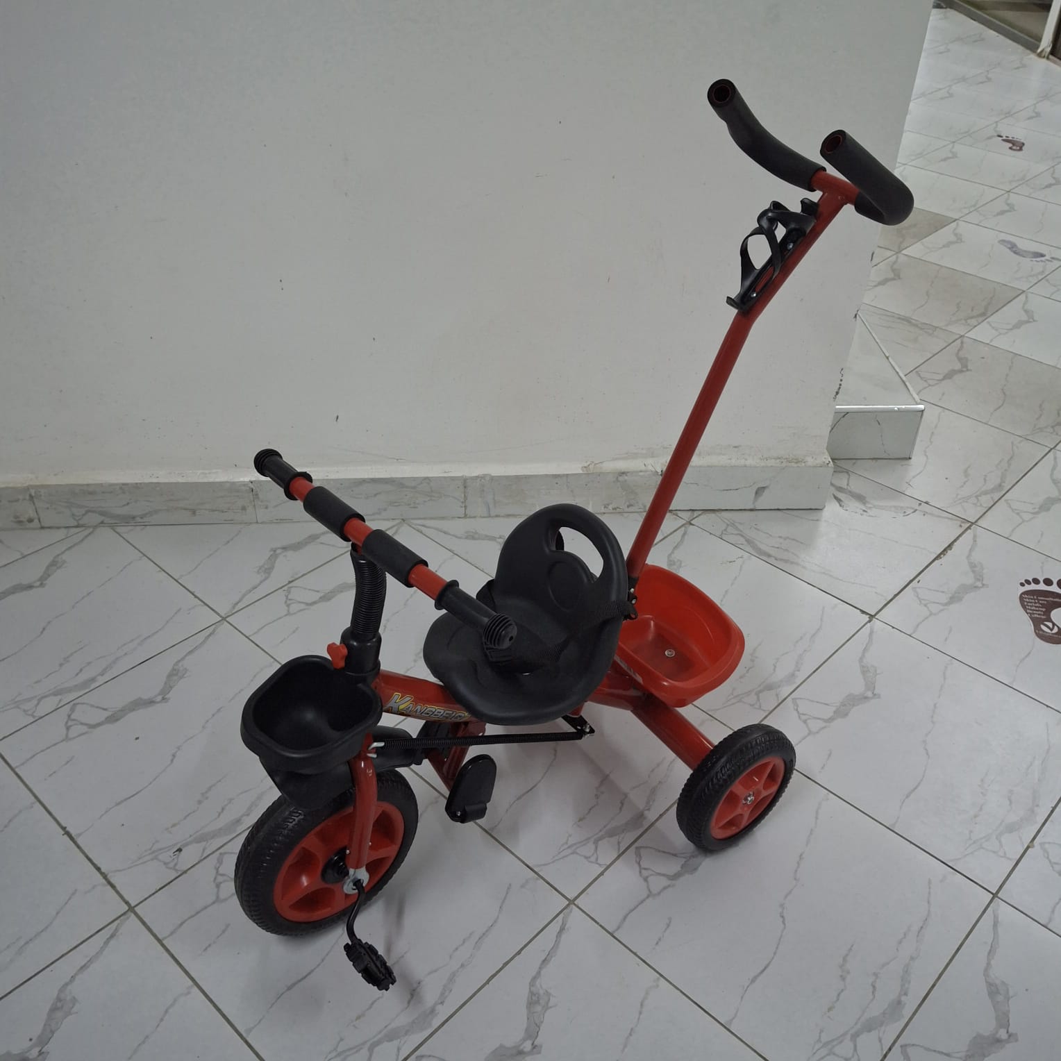 💎 EXCLUSIVE OFFER 💎 - OFFER!!! OFFER!! 1Pc Classy Very Quality Kids tricycle with push handle for kids 1 to 4years and at affordable price