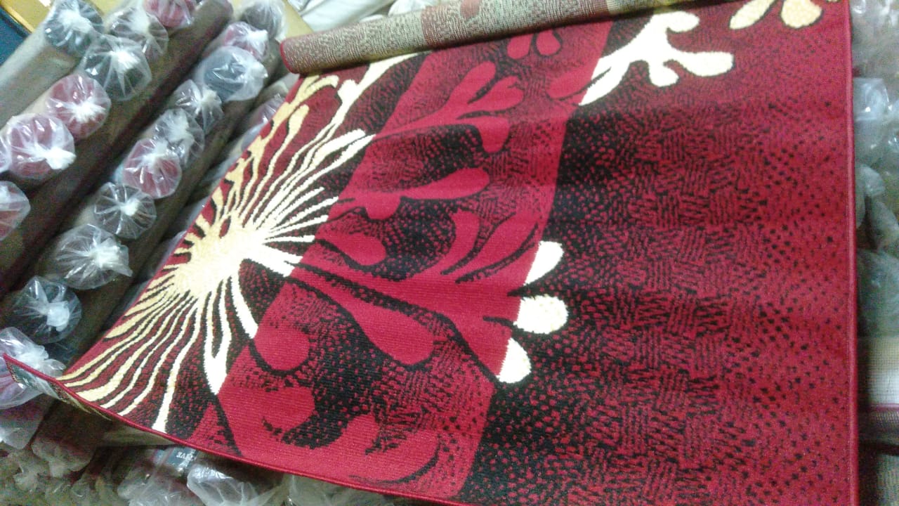 ( 5 x 8 )High quality Normal carpets