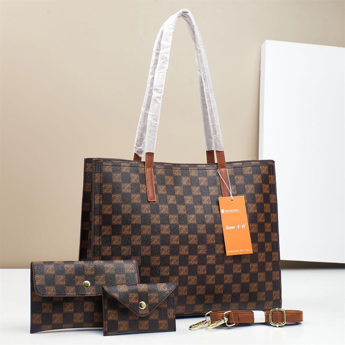 [ SHOP SMART AND SAVE BIG AT AN AMAZING OFFER PRICE 🤩🤩✨ !!! 3 IN 1 Brand New High Quality Stylish and Luxurious Comfortable Ladies Handbag ..Designed With Durability and Functionality ✔👌