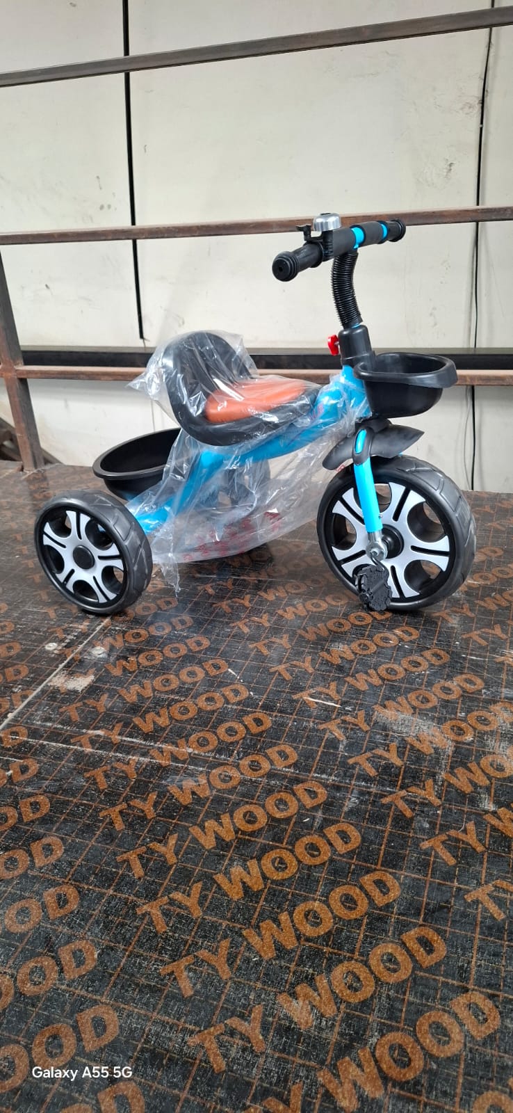 🎯🎯 HOT SELLING DEAL 🎯🎯 - 1pc Small Size Kids Bicycle, Strong Metal Frame, Multi Color Options, Durable Road Bike for Children