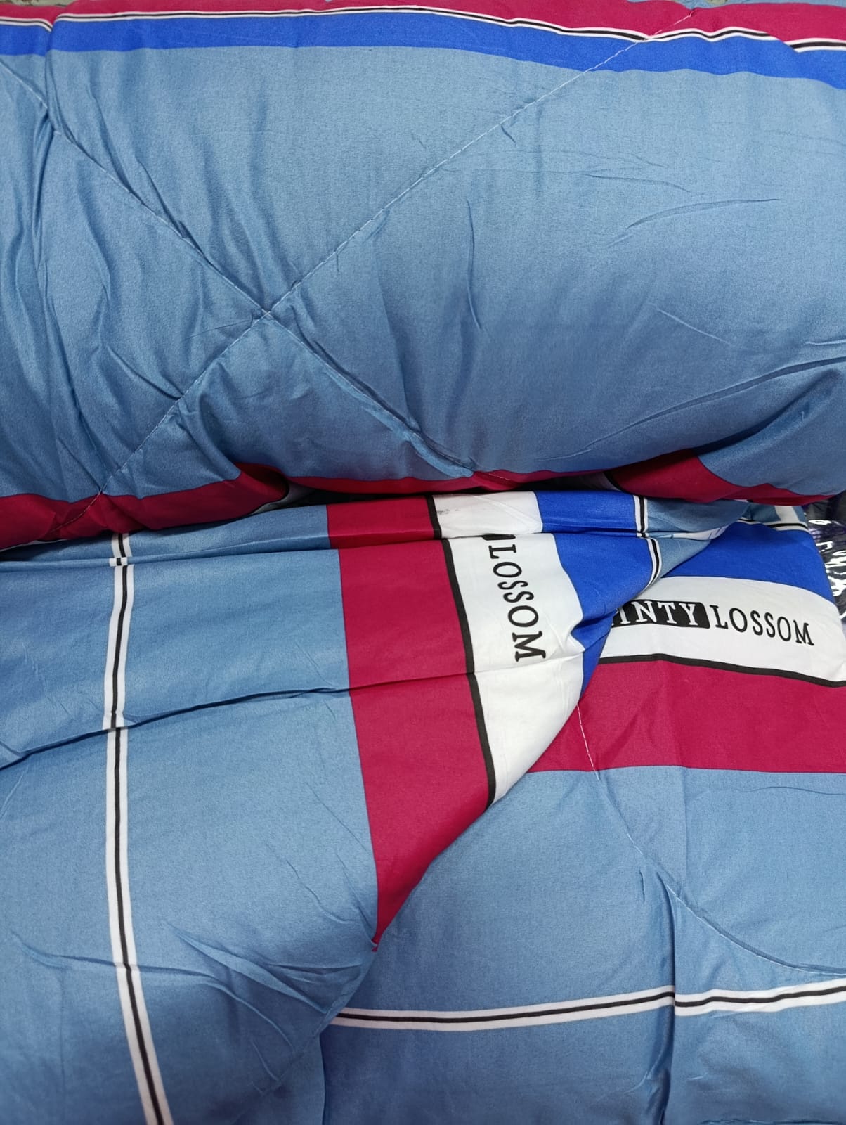 🔥 TODAY OFFER 🔥 4PCS Unbinded Duvet Set 6x6 – 1 Duvet, 1 Bedsheet & 2 Pillowcases Soft Luxury Bedding at Affordable Price