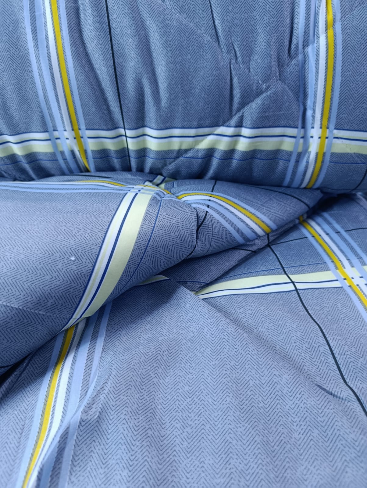 🔥 TODAY OFFER 🔥 4PCS Unbinded Duvet Set 6x6 – 1 Duvet, 1 Bedsheet & 2 Pillowcases Soft Luxury Bedding at Affordable Price