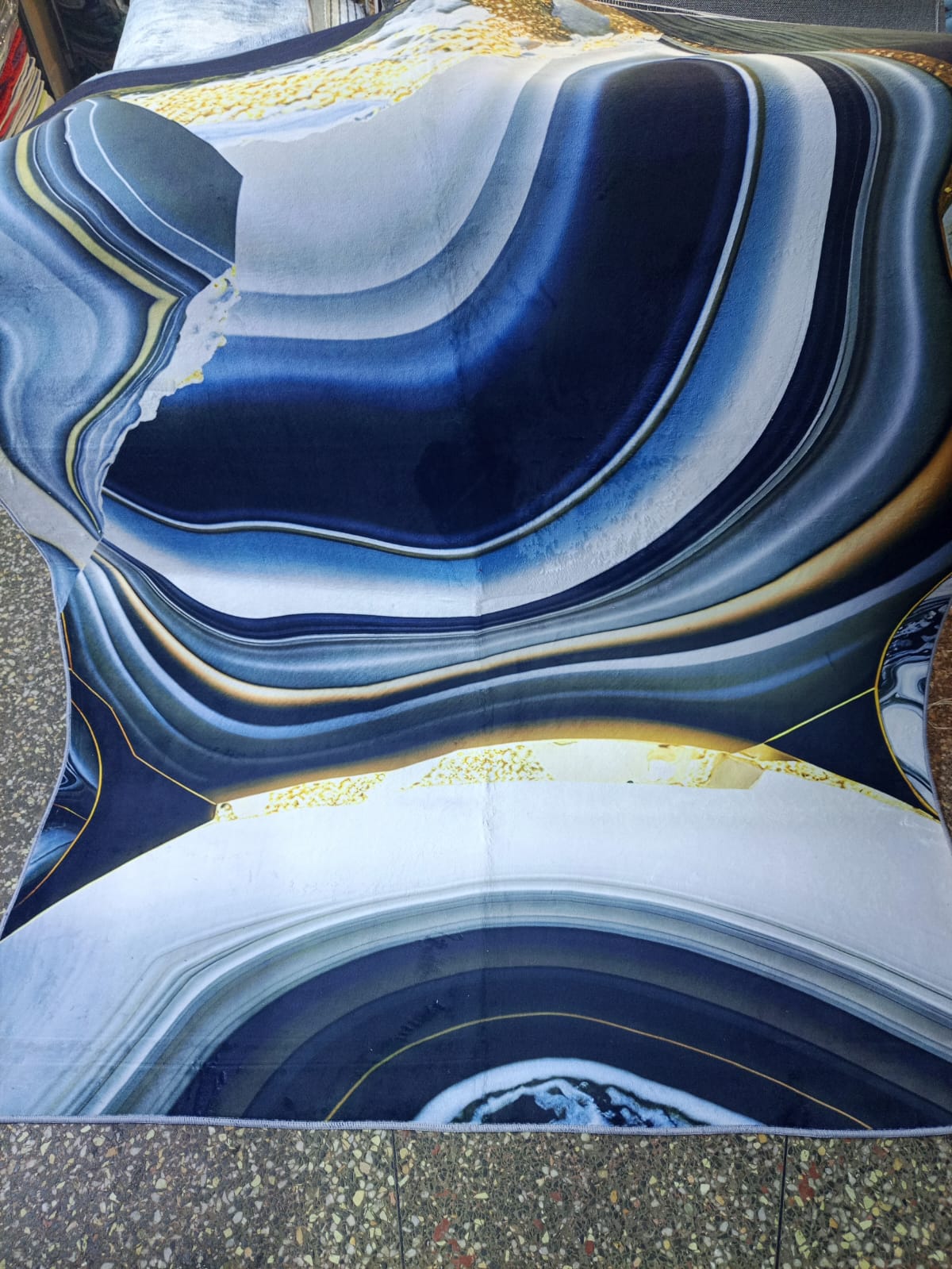 🔔 ALERT OFFER 🔔 1PC 3D Plush Carpet 5x8FT – Soft, Thick, Non-Slip Living Room & Bedroom Area Rug at Affordable Price