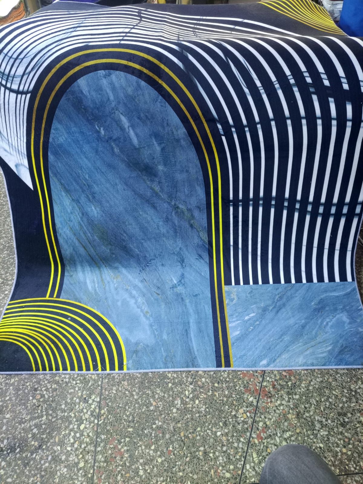 🔔 ALERT OFFER 🔔 1PC 3D Plush Carpet 5x8FT – Soft, Thick, Non-Slip Living Room & Bedroom Area Rug at Affordable Price