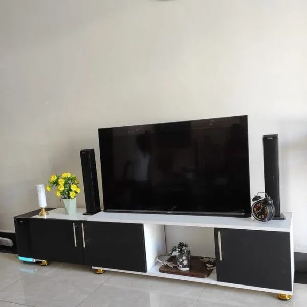 Tokyo Expandable 6FT Modern TV Stand – Adjustable Unit Fits up to 85” TV, Sleek Entertainment Console for Spacious Living Rooms in Kenya