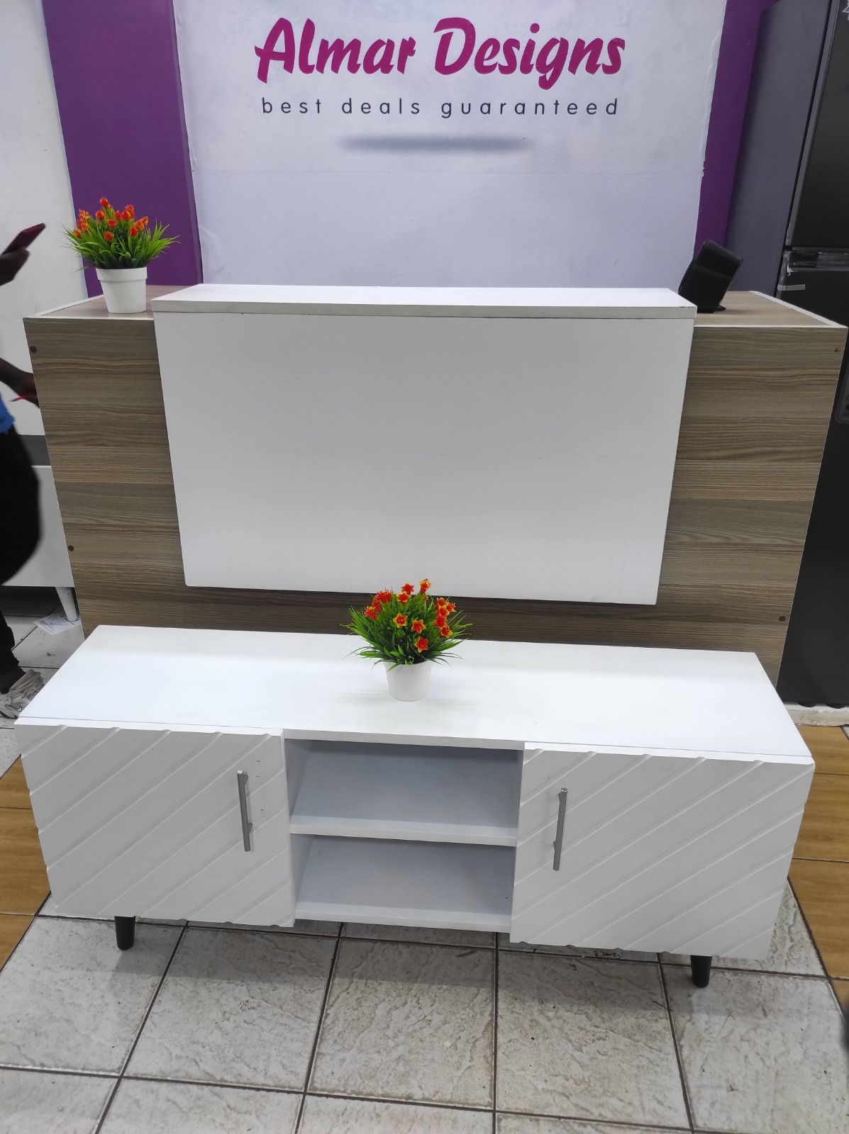 FLORENCE ITALY MORDERN TV STAND 4FT