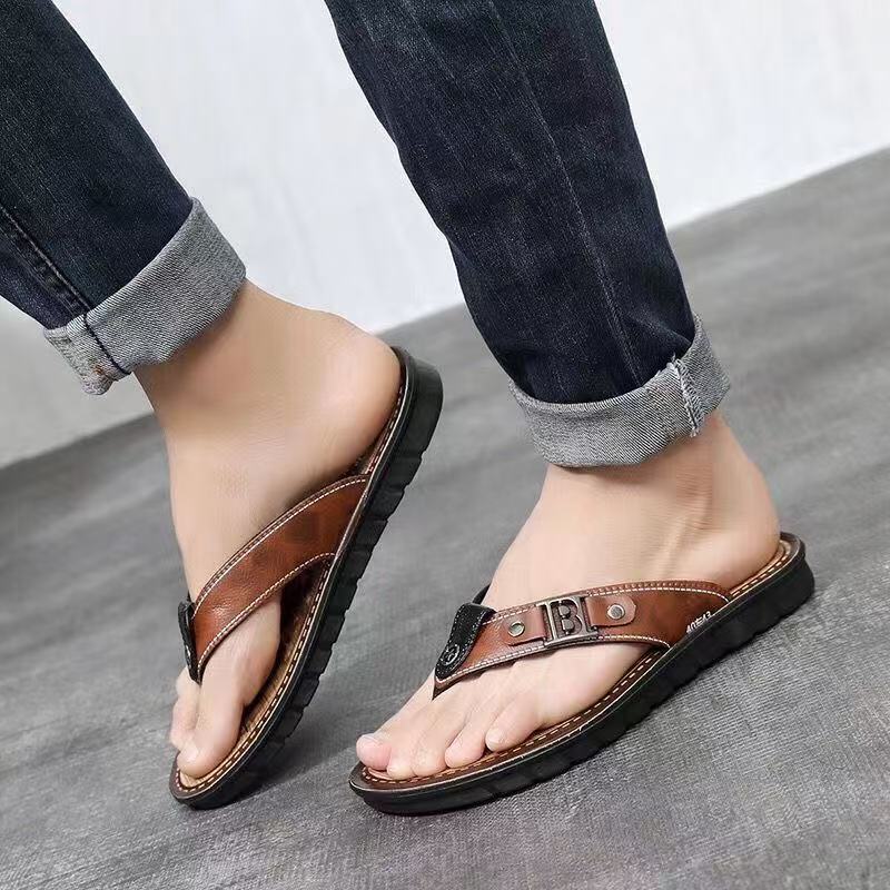 FEELING Sizes 40-45 [New Hot Selling] Men's British Style Flip-Flops Beach Shoes Casual Indoor and Outdoor Dual-Use Sandals Non-Slip Waterproof Wear-Resistant Quick-Drying