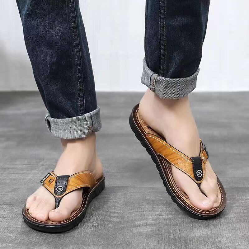 FEELING Sizes 40-45 [New Hot Selling] Men's British Style Flip-Flops Beach Shoes Casual Indoor and Outdoor Dual-Use Sandals Non-Slip Waterproof Wear-Resistant Quick-Drying