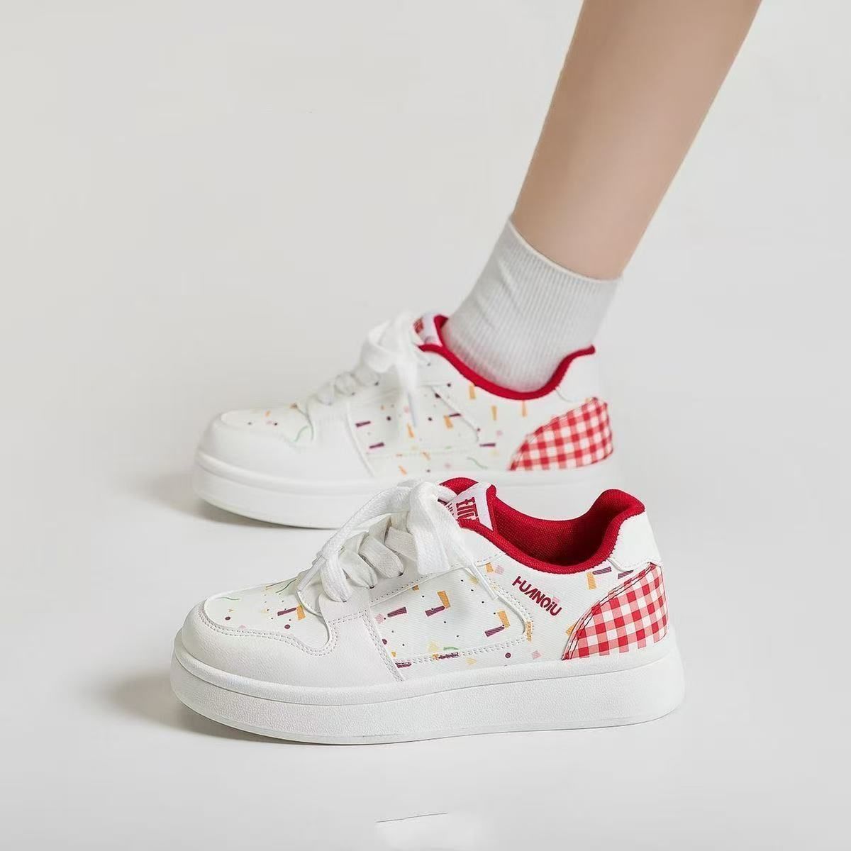 FEELNG [New Hot Selling] Stylish Super Girly Women's Sneakers, PU Leather, White Sneakers, Printed Plaid Design, Comfortable and Breathable