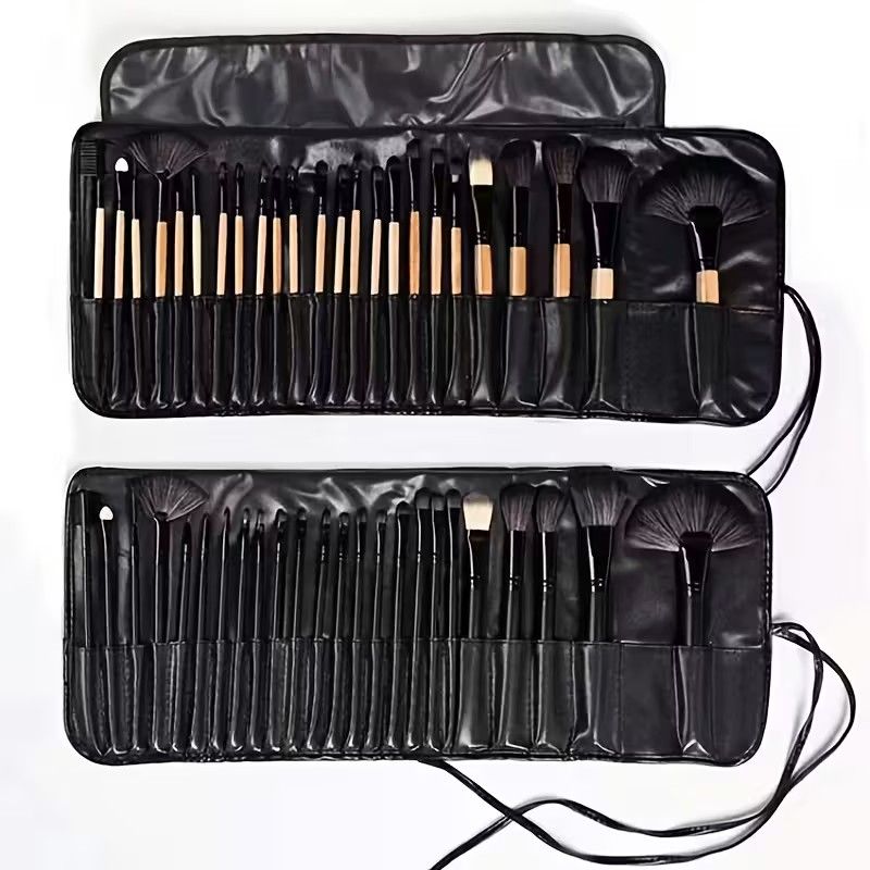 24pcs Set of Professional Makeup Brushes for Women, Including a PU Bag, Lip Brush, Eye Shadow Brush, And Other Makeup Tools.