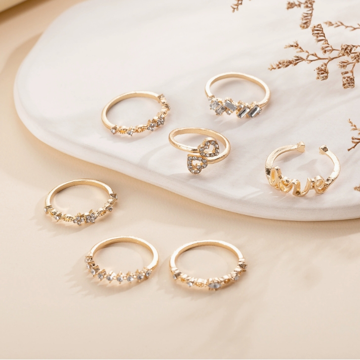 7 Pieces / Set Rings Golden Rings Love and Diamond Rings Fashion Accessories