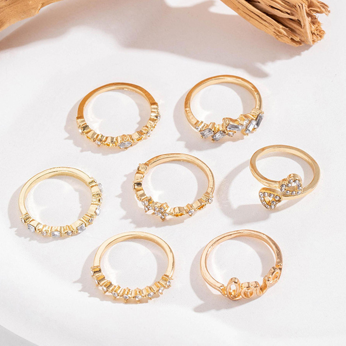 7 Pieces / Set Rings Golden Rings Love and Diamond Rings Fashion Accessories